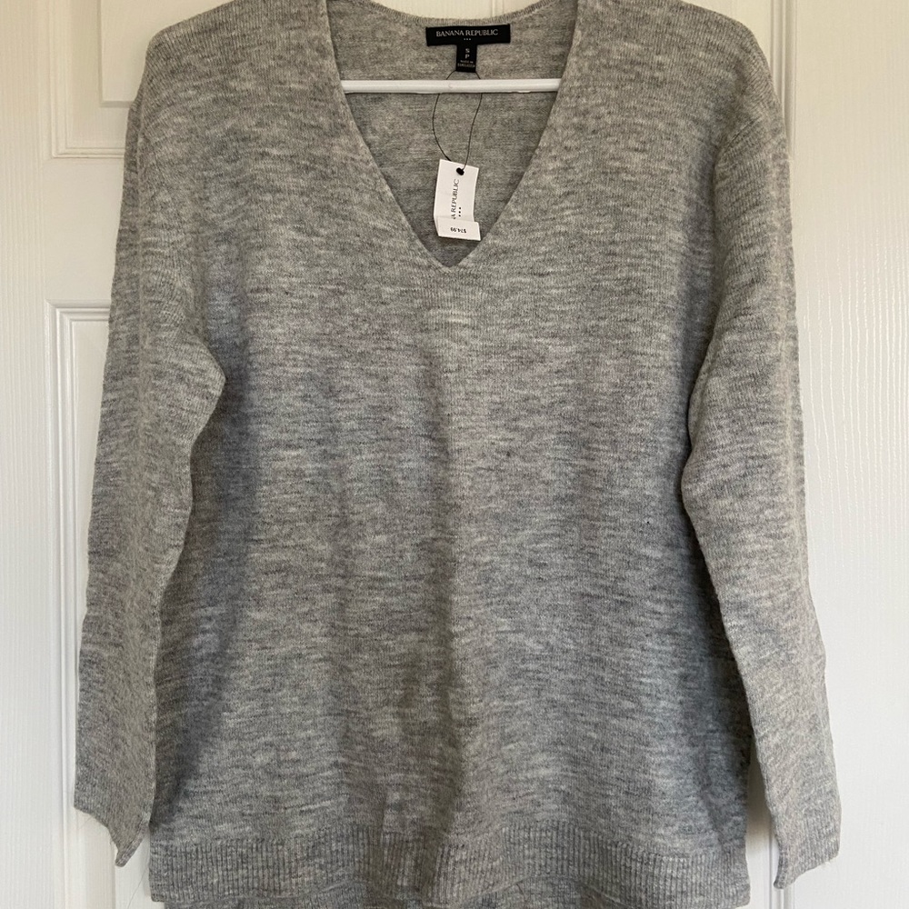 NWT Banana Republic Sweater